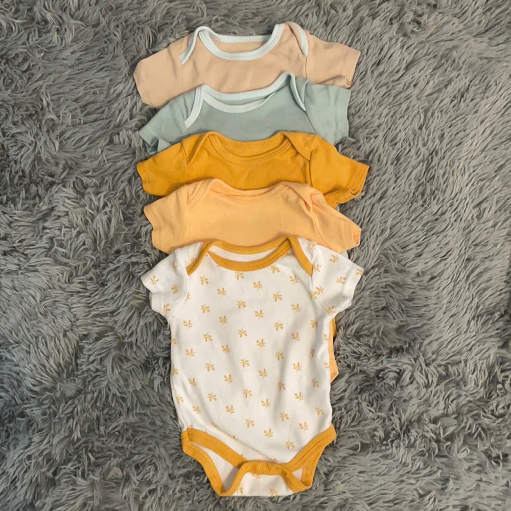 5 Onsie Bundle- Chick Pea and Kyle and Deena